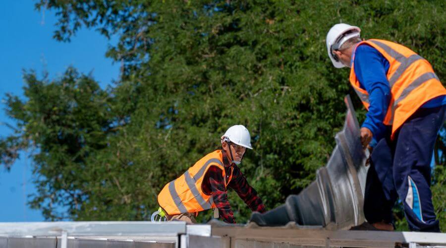 Roof maintenance in Loraine, TX